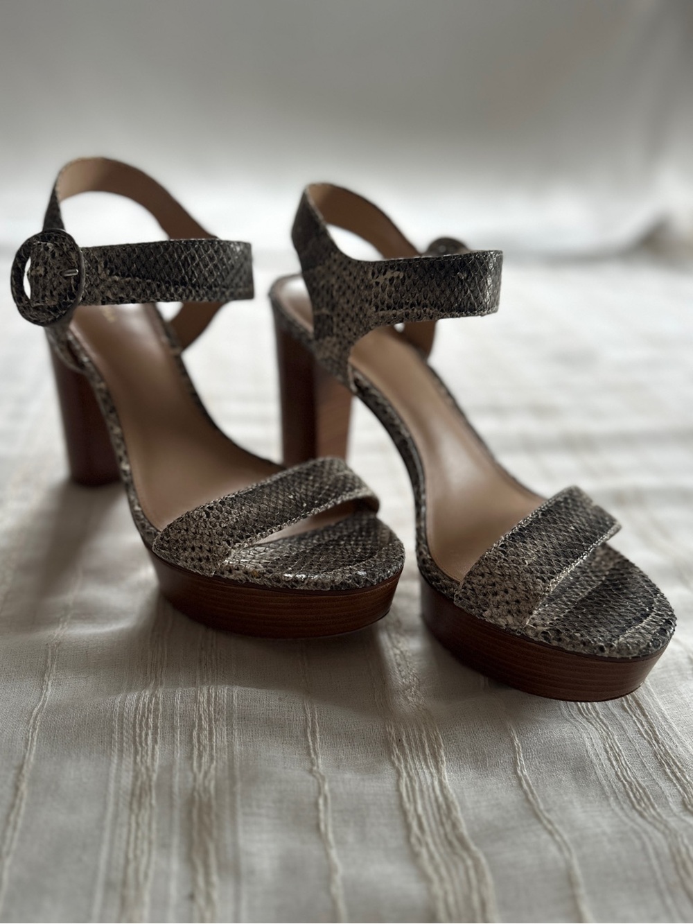 VIA SPIGA Ira Snakeskin Platform Block Heel Sandal | 9